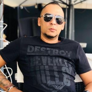 Meet your Posher, Florin